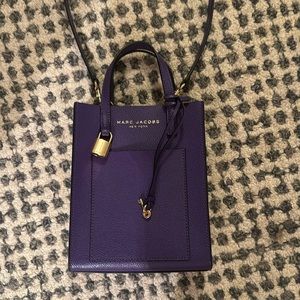New without tags. Rare purple Marc Jacob’s mini tote with cross body strap.